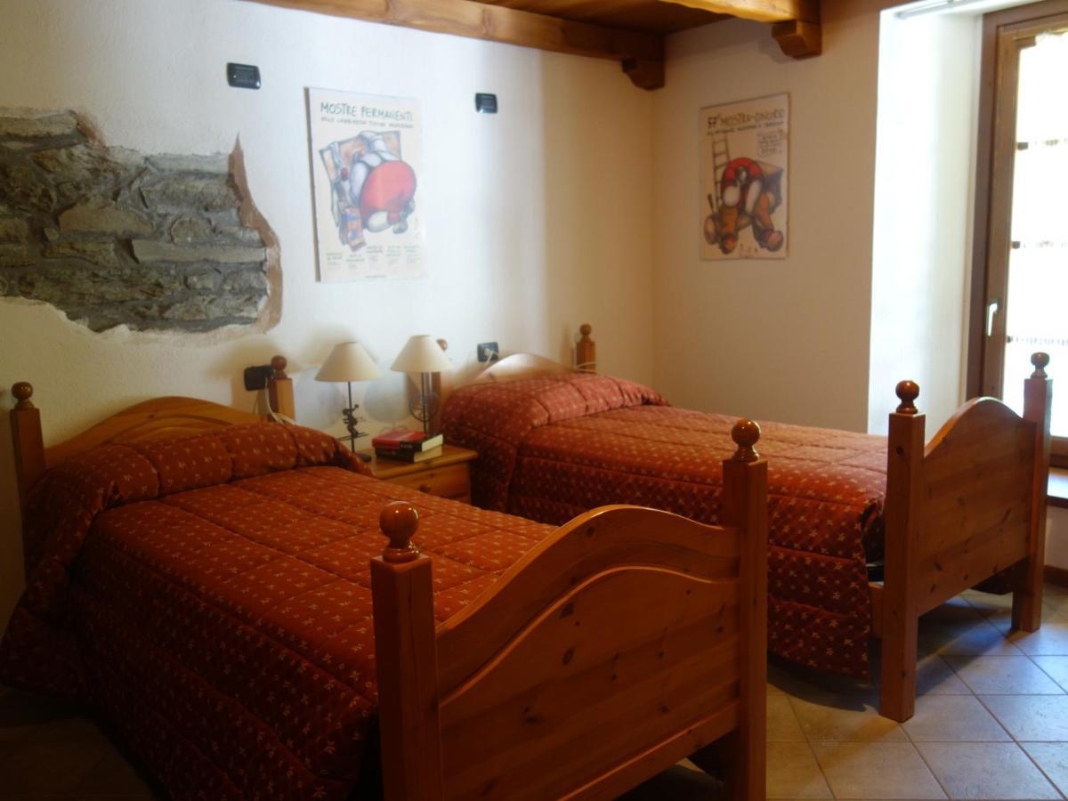 Auberge Lou Creton Di Lui Hostel Pontboset Buitenkant foto