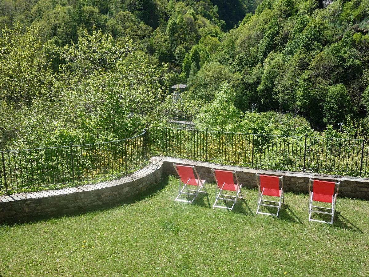 Auberge Lou Creton Di Lui Hostel Pontboset Buitenkant foto
